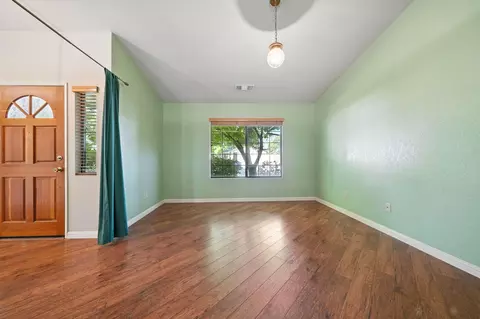 Living - 2585 Meadowview Dr, Red Bluff, CA 96080 photo 7 of 8