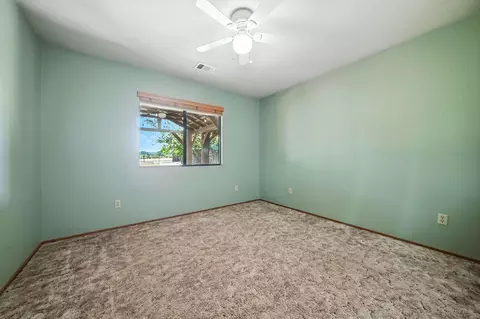 Bedroom - 2585 Meadowview Dr, Red Bluff, CA 96080 photo 6 of 7