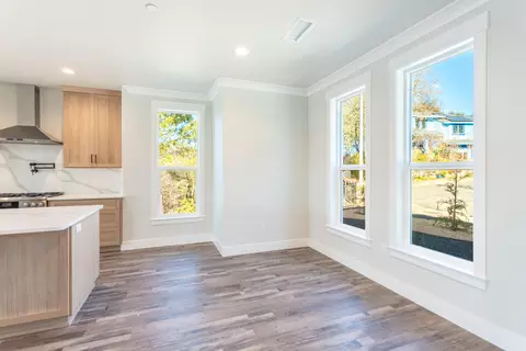 3781 Sunlight Ct, Redding, CA 96001 photo 9