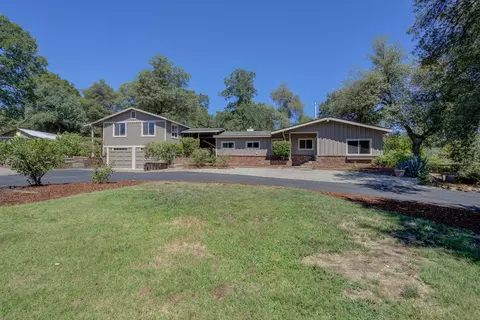 12194 Lake Blvd, Redding, CA 96001 photo 1