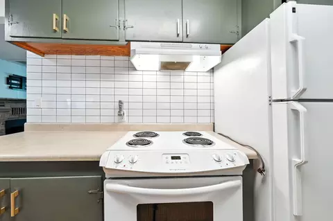 Kitchen - 1520 Minor St, Redding, CA 96002 photo 3 of 3