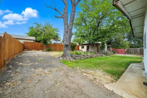 Exterior - 1520 Minor St, Redding, CA 96002 photo 11 of 11