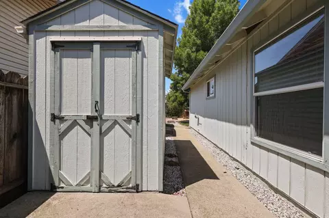 1870 Trumpet Dr, Redding, CA 96003 photo 13