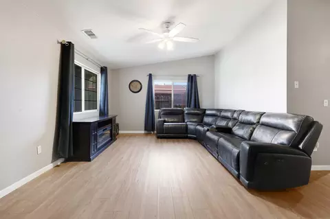 Living - 16873 Winchell Dr, Redding, CA 96003 photo 2 of 2