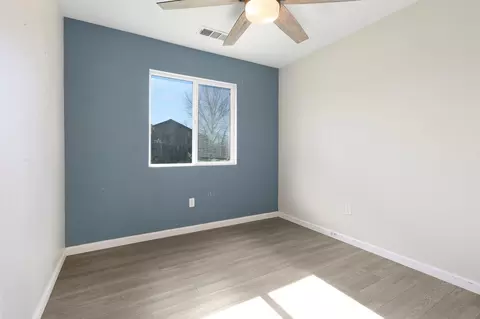 Bedroom - 16873 Winchell Dr, Redding, CA 96003 photo 3 of 7