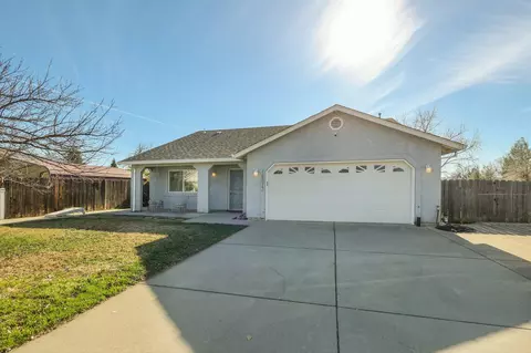 Exterior - 16873 Winchell Dr, Redding, CA 96003 photo 3 of 8