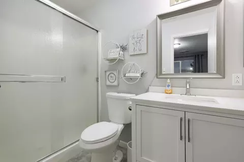 Bath - 16873 Winchell Dr, Redding, CA 96003 photo 2 of 2