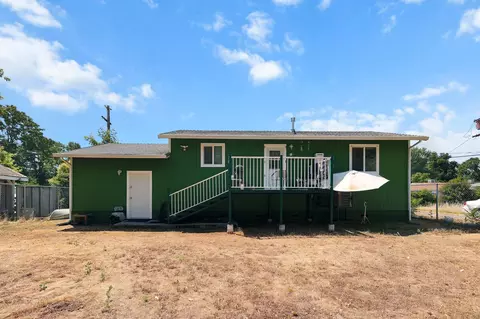 Exterior - 762 Musick Ave, Red Bluff, CA 96080 photo 5 of 9