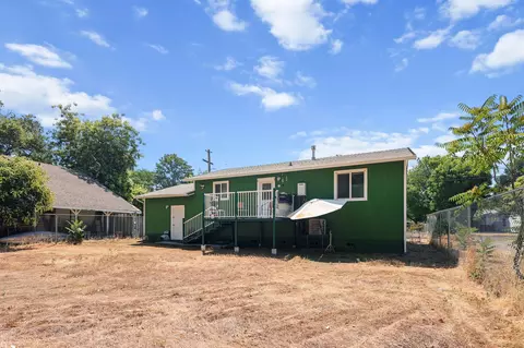 Exterior - 762 Musick Ave, Red Bluff, CA 96080 photo 6 of 9