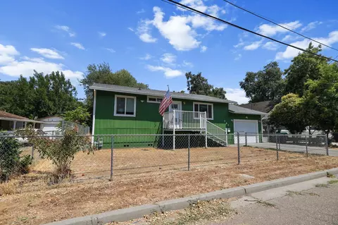 Exterior - 762 Musick Ave, Red Bluff, CA 96080 photo 3 of 9