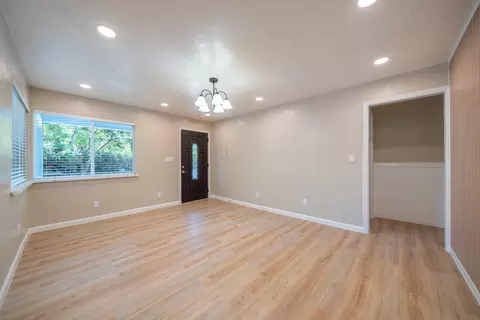 4725 Cedars Rd, Redding, CA 96001 photo 3