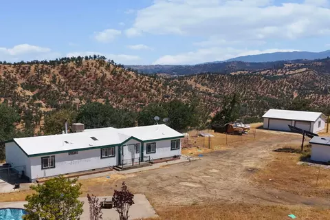 3287 Yolla Bolly Rd, Igo, CA 96047