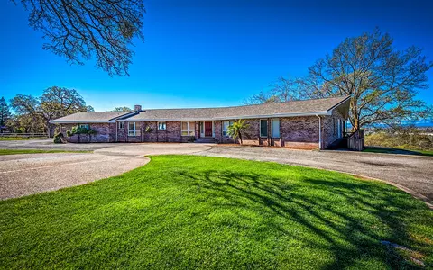 21790 Adobe Rd, Red Bluff, CA 96080