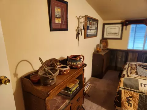 Bedroom - 25965 Cir Bell Rd, Fall River Mills, CA 96028 photo 5 of 5