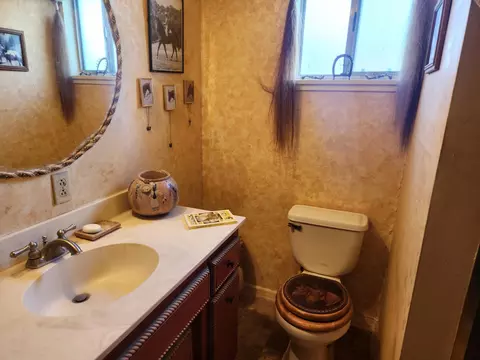 Bath - 25965 Cir Bell Rd, Fall River Mills, CA 96028 photo 1 of 2