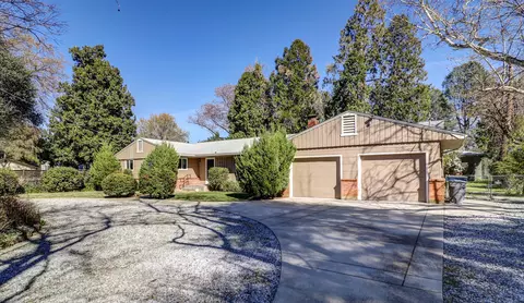Exterior - 3283 Middleton Ln, Redding, CA 96002 photo 3 of 10