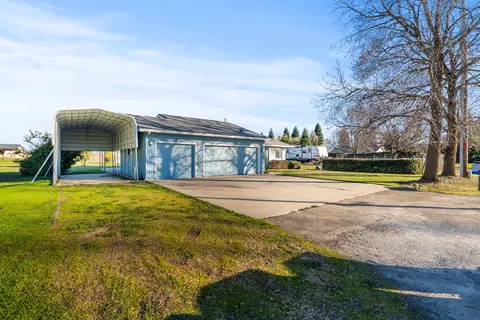 725 West Ave, Red Bluff, CA 96080 photo 41