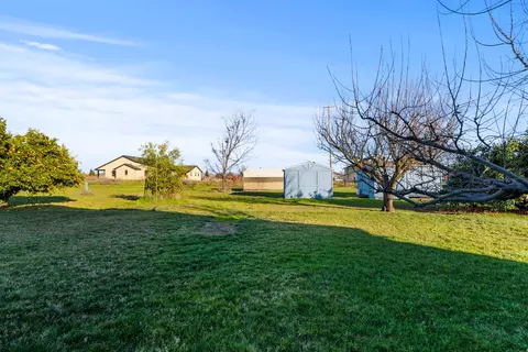 725 West Ave, Red Bluff, CA 96080 photo 39