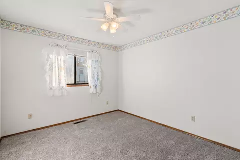 725 West Ave, Red Bluff, CA 96080 photo 32