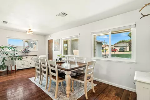 Dining - 4020 Oro St, Redding, CA 96001 photo 1 of 2