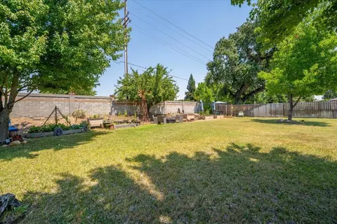 2236 Lonigan Ct, Redding, CA 96001 photo 48