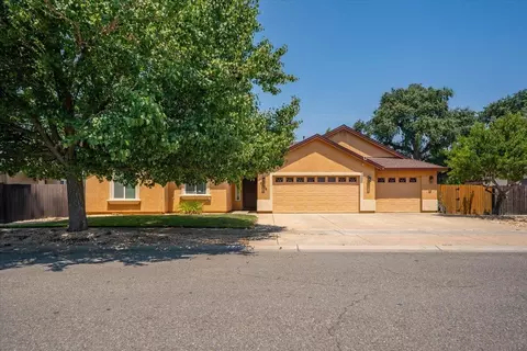 2236 Lonigan Ct, Redding, CA 96001 photo 2