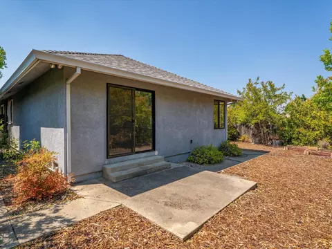 719 St Thomas Pkwy, Redding, CA 96003 photo 33