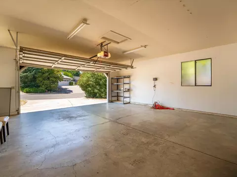 719 St Thomas Pkwy, Redding, CA 96003 photo 22