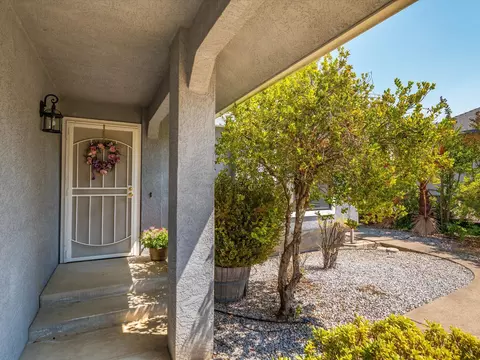 719 St Thomas Pkwy, Redding, CA 96003 photo 4