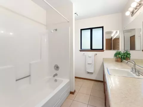 719 St Thomas Pkwy, Redding, CA 96003 photo 15