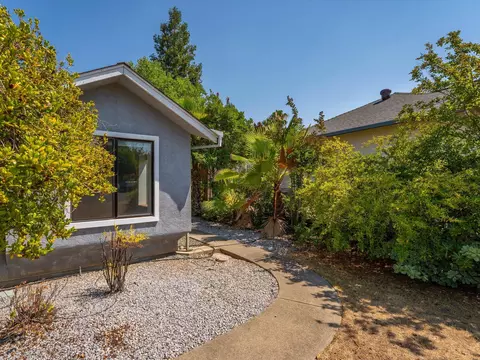719 St Thomas Pkwy, Redding, CA 96003 photo 34