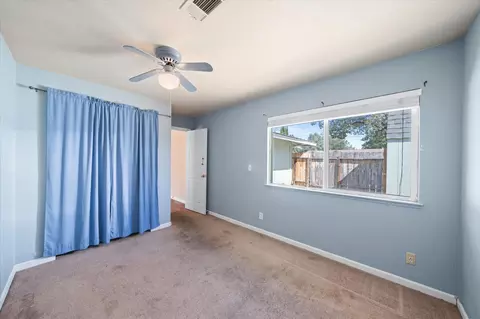 Bedroom - 3255 Winding Way, Redding, CA 96003 photo 2 of 9