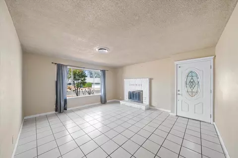 Living - 3255 Winding Way, Redding, CA 96003 photo 1 of 5