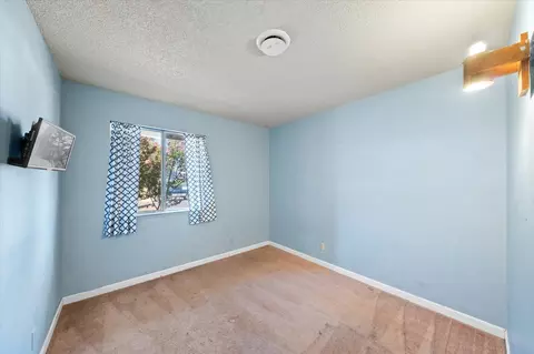 Bedroom - 3255 Winding Way, Redding, CA 96003 photo 8 of 9