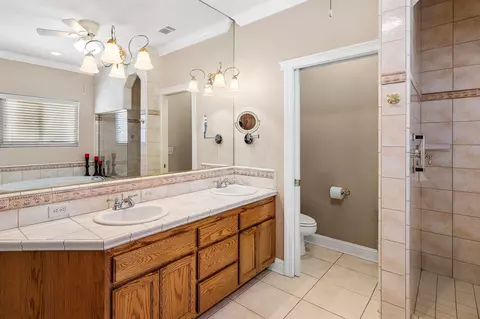 Bath - 1533 Spanish Bay Dr, Redding, CA 96003 photo 1 of 4