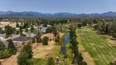 View/Area - 1533 Spanish Bay Dr, Redding, CA 96003 photo 4 of 7
