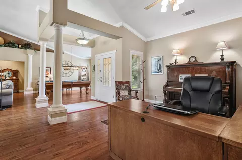 Entry Way - 1533 Spanish Bay Dr, Redding, CA 96003 photo 1 of 1