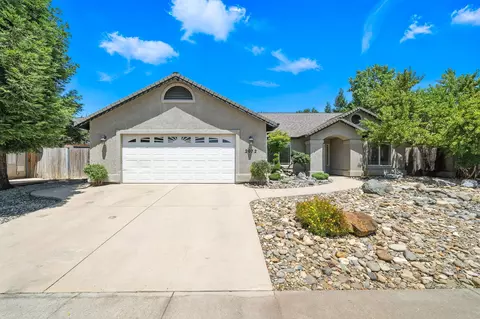 2072 Button Pl, Redding, CA 96002 photo 3