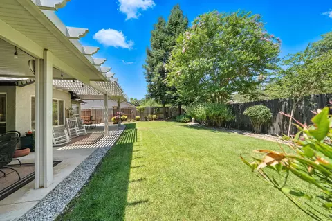2072 Button Pl, Redding, CA 96002 photo 28