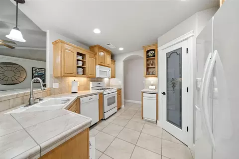 2072 Button Pl, Redding, CA 96002 photo 10