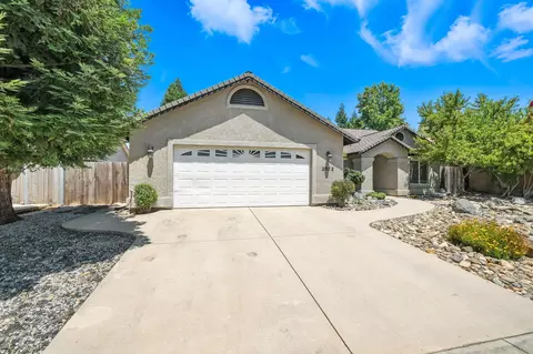 2072 Button Pl, Redding, CA 96002 photo 2