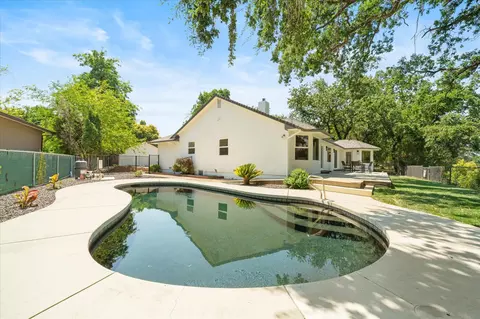 Exterior - 2949 Felstet Ln, Redding, CA 96001 photo 10 of 24