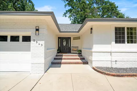 Exterior - 2949 Felstet Ln, Redding, CA 96001 photo 2 of 24