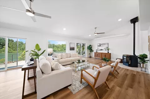Living - 2949 Felstet Ln, Redding, CA 96001 photo 1 of 4