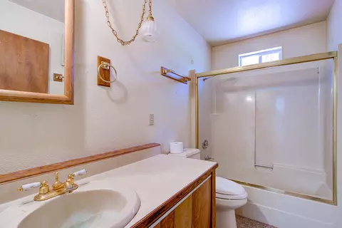 Bath - 45119 Old Brown Ranch Rd, Fall River Mills, CA 96028 photo 3 of 4
