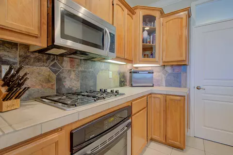Kitchen - 4692 Corita Pl, Redding, CA 96001 photo 3 of 3