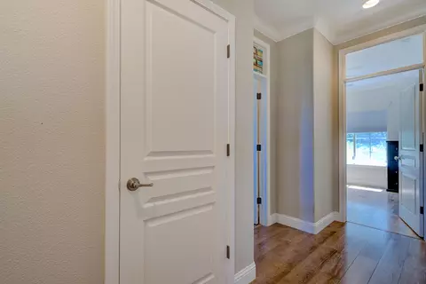 Entry Way - 4692 Corita Pl, Redding, CA 96001 photo 5 of 5