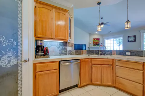 Kitchen - 4692 Corita Pl, Redding, CA 96001 photo 2 of 3