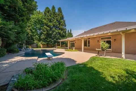 4556 Yellowstone Dr, Redding, CA 96002 photo 41