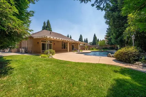 4556 Yellowstone Dr, Redding, CA 96002 photo 38